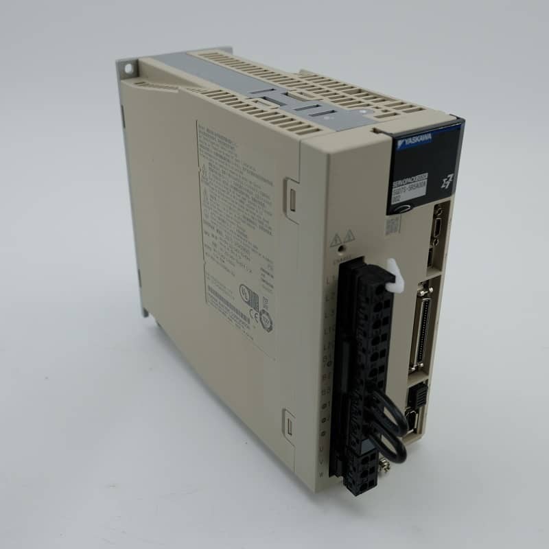 YASKAWA 400W/750W Servo Motor S-7J Series Motor Driver SGM7J+SGD7S |